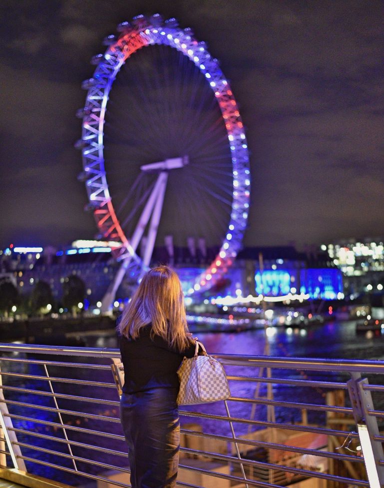 London Eye at night - what a beauty.