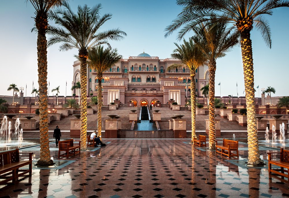 2 Favorite Luxury Hotels in Abi Dhabi @shutterstock