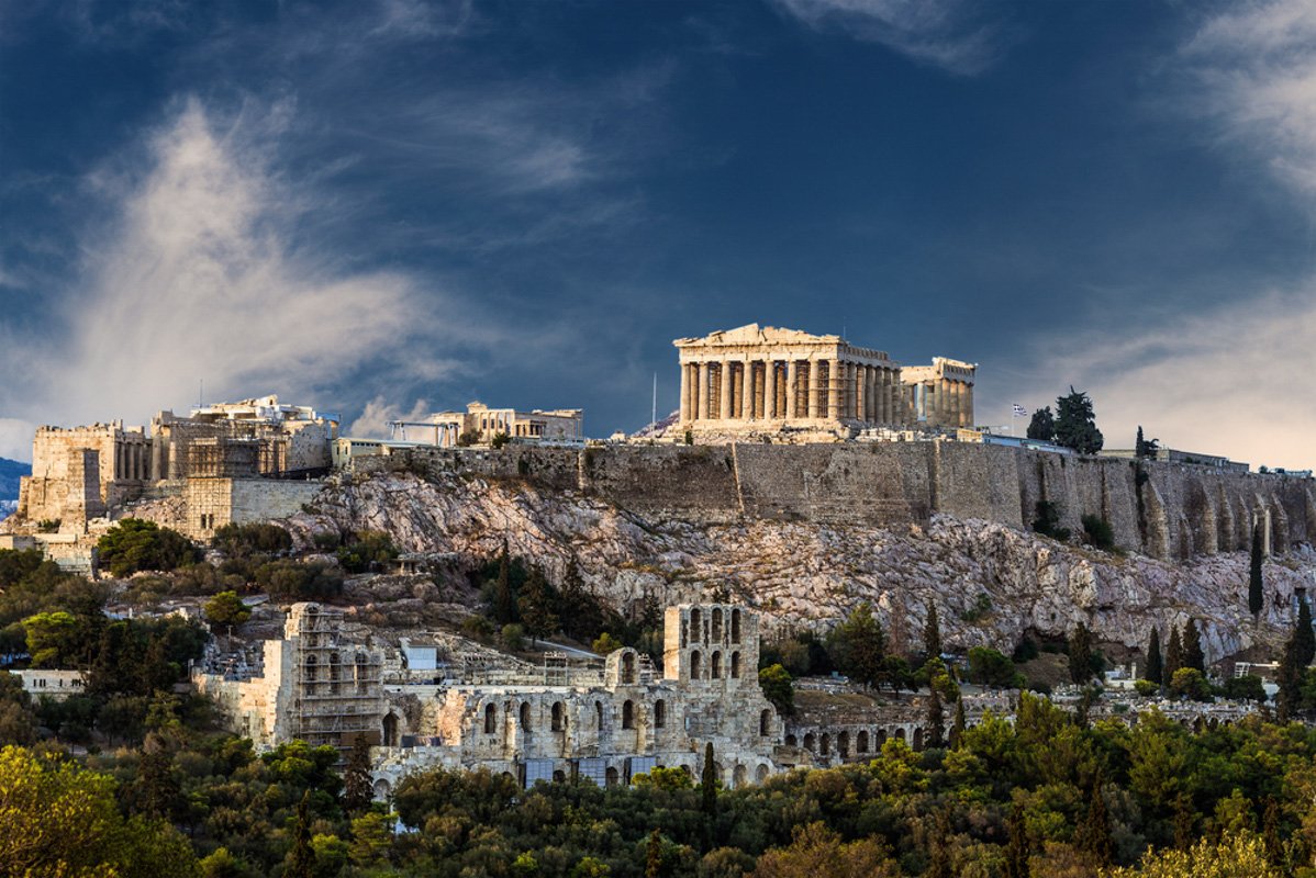 Acropolis and more places to visit as a female traveler @shutterstock