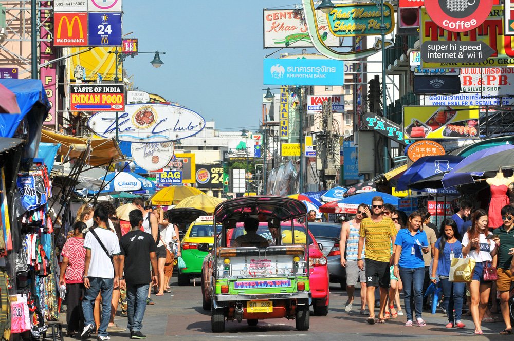 Kao San Road in Bangkok as a female solo traveler