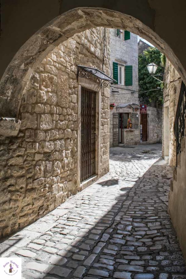 BEST THINGS TO DO IN TROGIR IN ONE DAY - Arzo Travels
