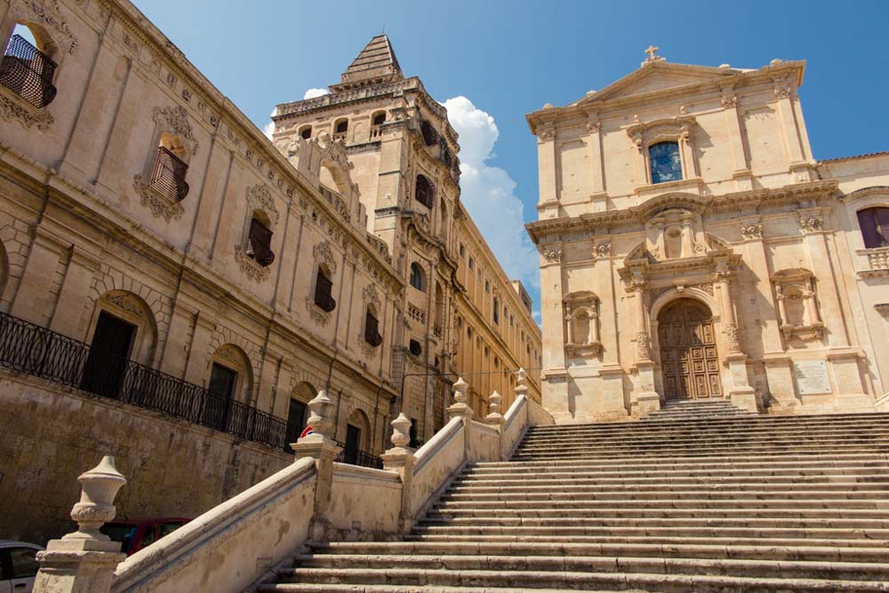 Noto Sicily a must-see in Southern Italy. Veronika TravelGeekeryPinterest