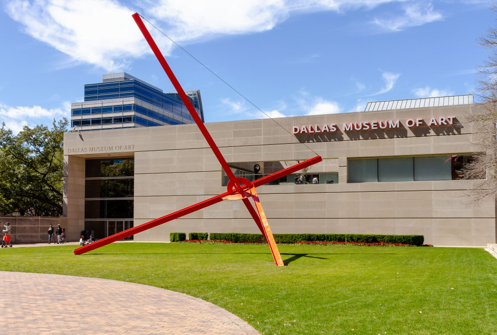 Dallas Museum of Art on Dallas itinerary, Gilberto Mesquita, Shutterstock.com
