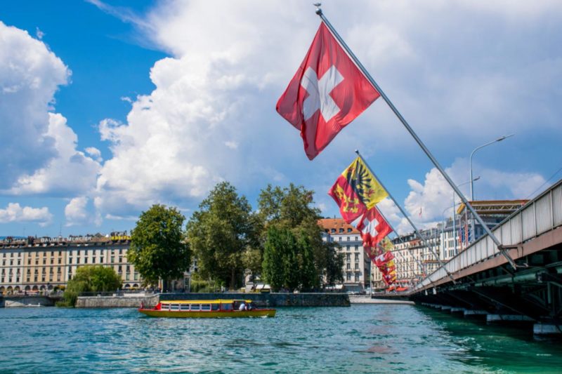 HOW TO SPEND ONE DAY IN GENEVA SWITZERLAND Arzo Travels   Mont Blanc Bridge In Lake Geneva Must See In One Day 800x533 