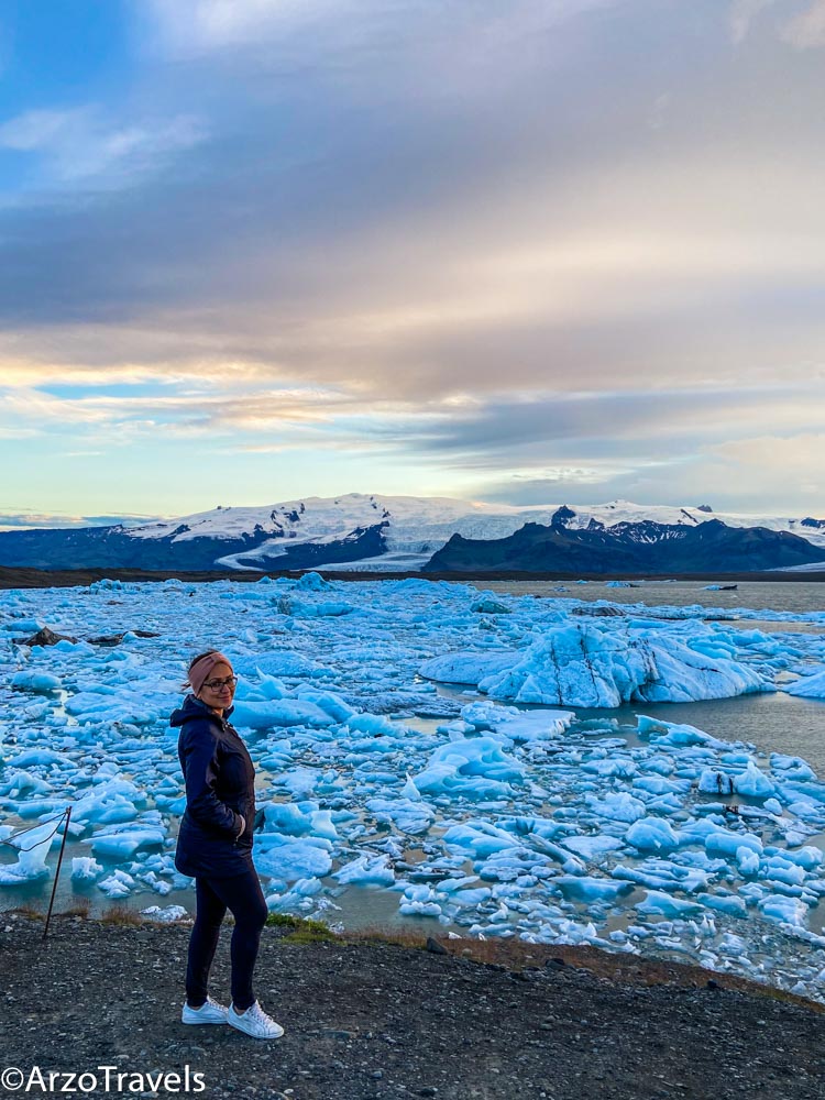 Iceland glacier beach in 5 days in Iceland with arzo travels