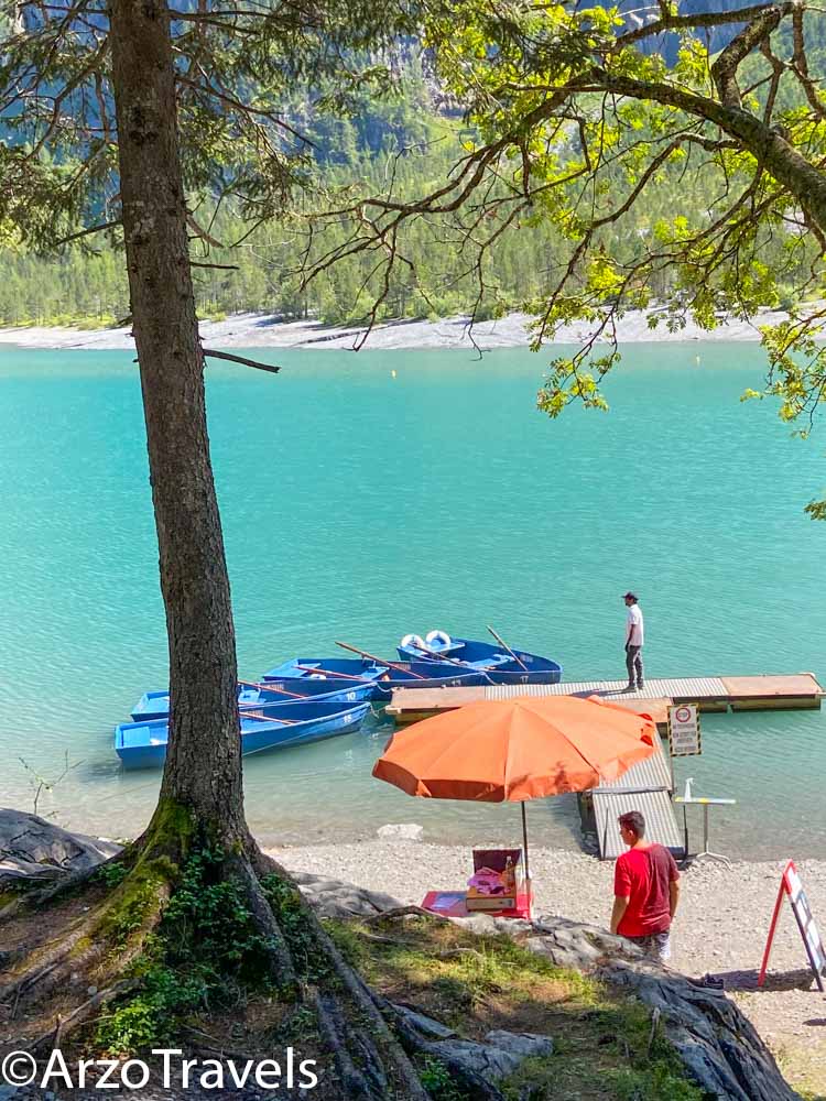 What to do at Lake Oeschinen, Raw boats Arzo Travels
